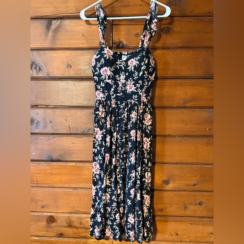 Floral Button-Front Sundress in Black and Pink
